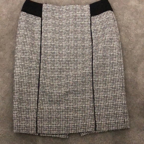 Calvin Klein Skirt - Picture 1 of 2